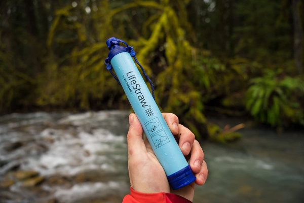 Water filter life straw
